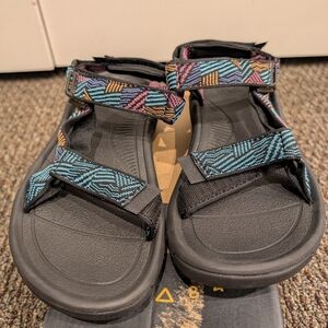New!! Teva Women's Hurricane Multicolor Strappy Sandals - Size 6